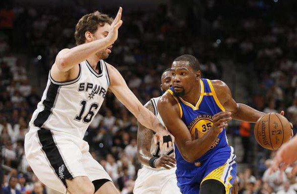 骑士遭遇勇士逆转，失去胜机