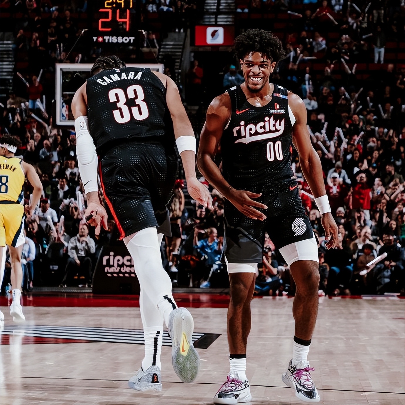 开拓者力克快船,取得3连胜 开拓者力克快船,取得3连胜