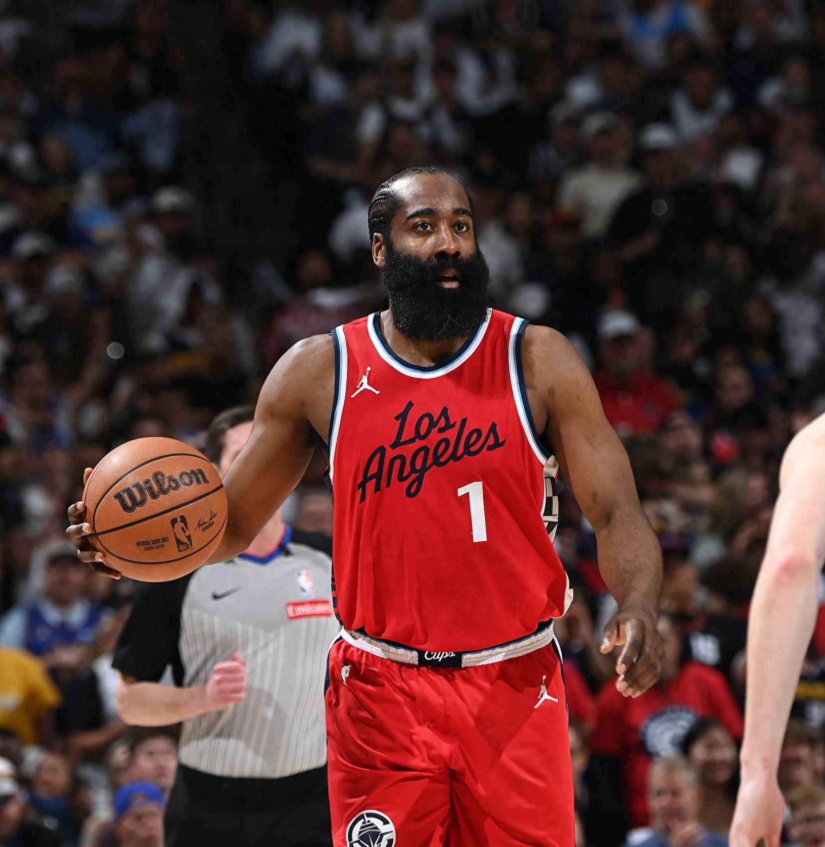 火箭负于勇士，哈登弃赛