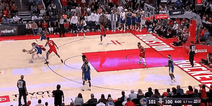 勇士在关键时刻击败火箭 勇士在关键时刻击败火箭