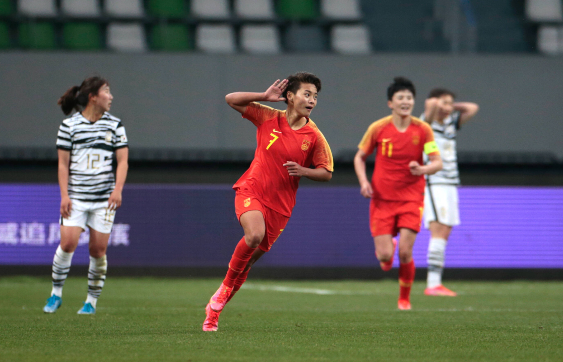 韩国羽毛球队绝杀丹麦羽毛球队，陶菲克制霸全场的简单介绍