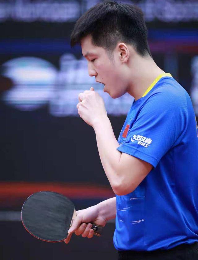 体操惊险逆转取胜，粉丝狂欢不已