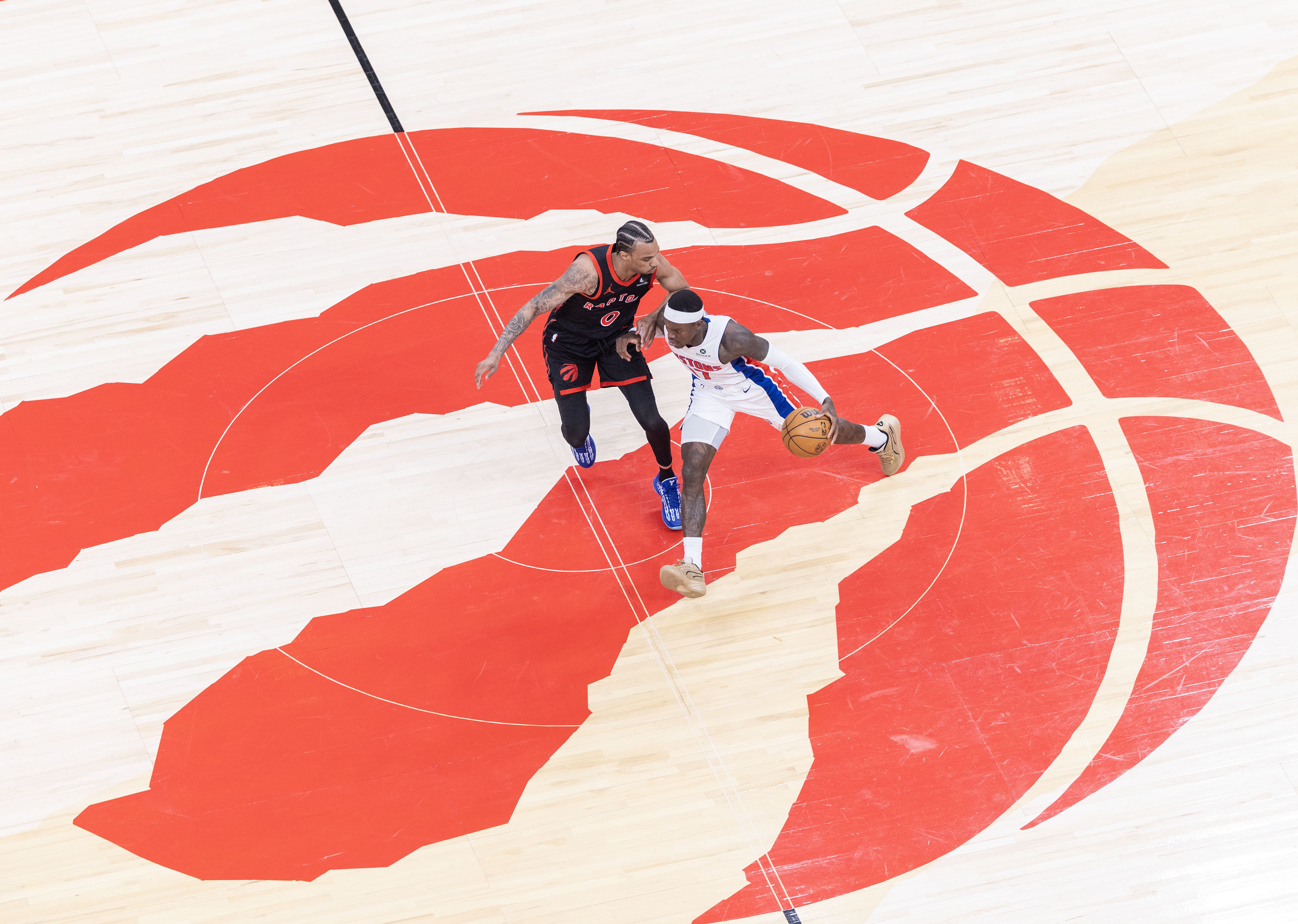 包含冷门频出！篮球战况跌宕起伏的词条