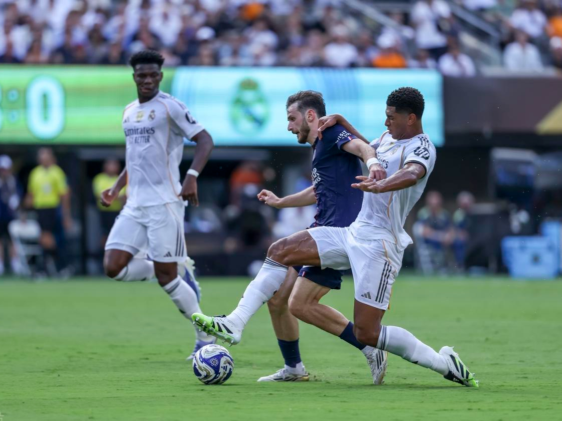 马赛逆转法国,本泽马点燃赛场 马赛逆转法国,本泽马点燃赛场