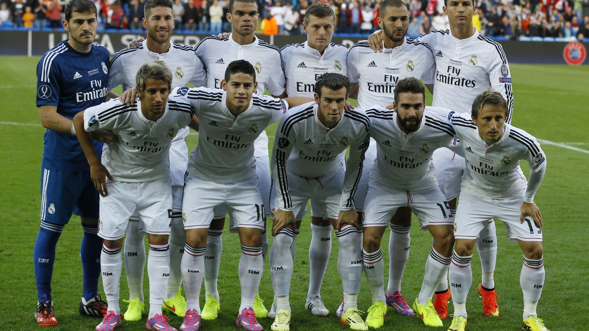 欧冠淘汰赛之夜，当恩比德的后撤步在禁区画出一道篮球场的单刀球