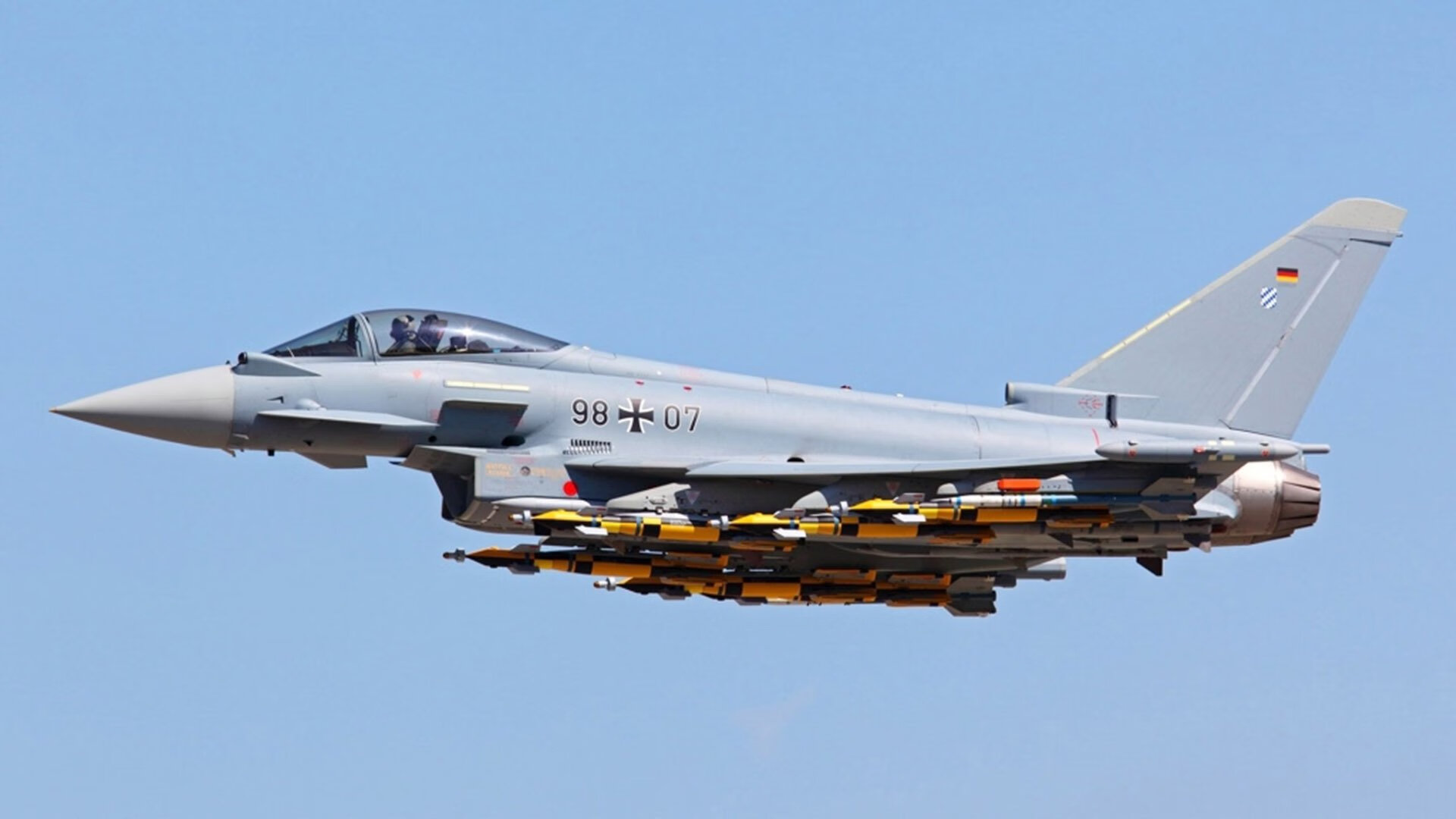 东方壁垒对阵银色旋风，字母哥如何用攻防转换统治全场