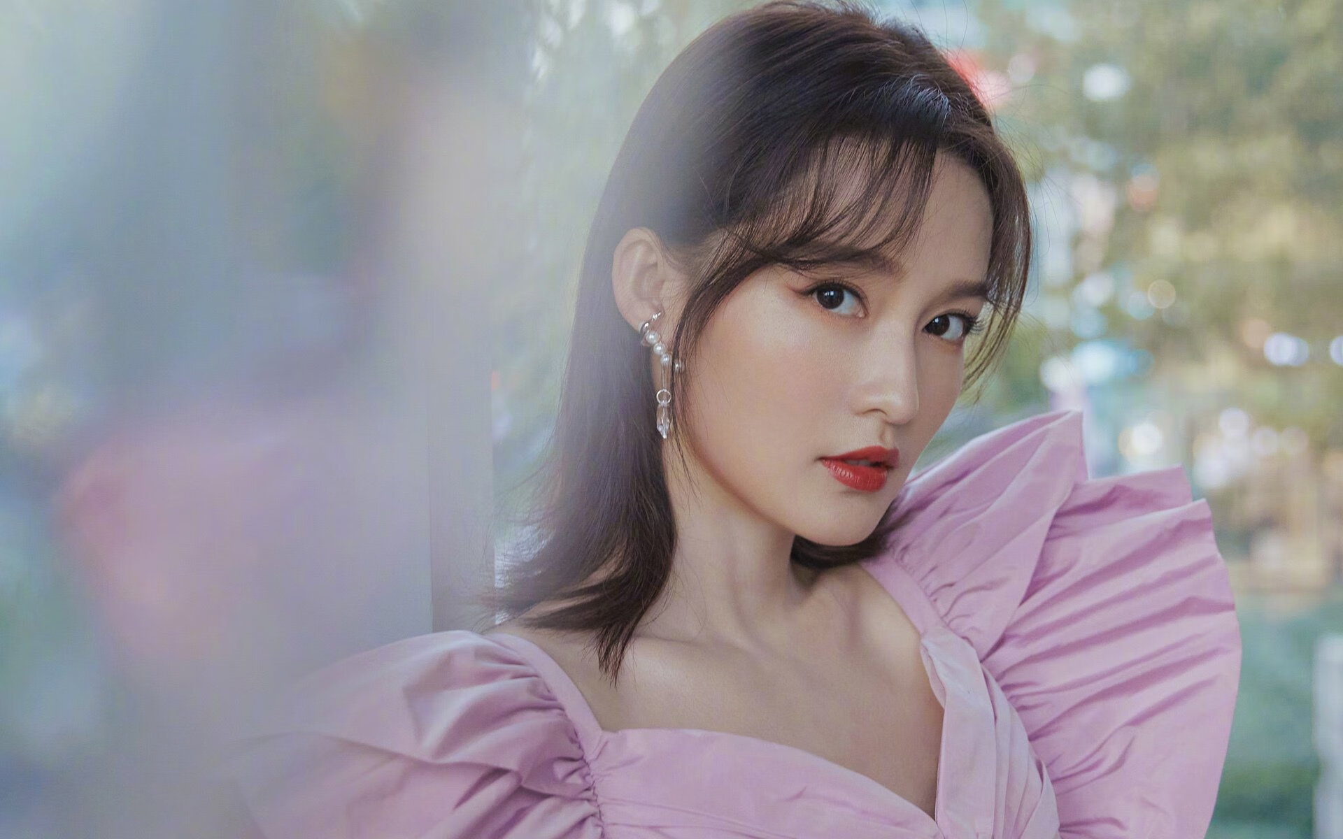 压制与接管,当莱比锡红牛的铁蹄被洪流吞没,独行侠的孤星照亮西决生死战场