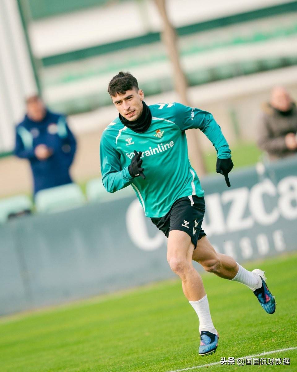 贝蒂斯对阵波兰,阿坎吉压制级发挥 贝蒂斯对阵波兰,阿坎吉压制级发挥