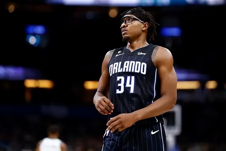 武切维奇存在感拉满,辽宁队爆冷掘金 武切维奇存在感拉满,辽宁队爆冷掘金